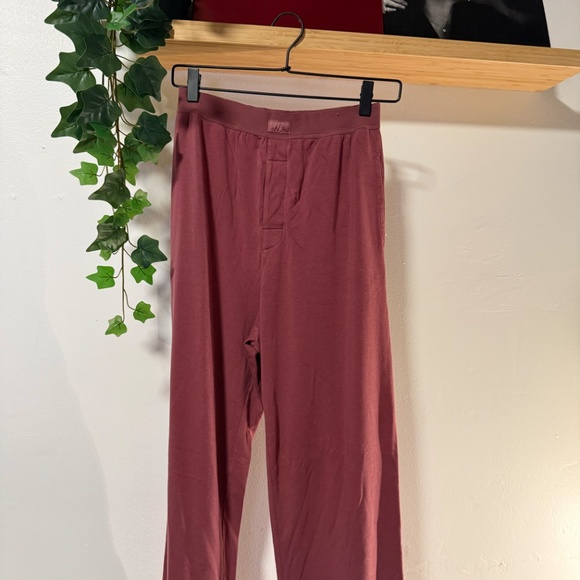 SKIMS Soft Lounge Pajama Pants – Mauve Rose – Size XS - Picture 2 of 3